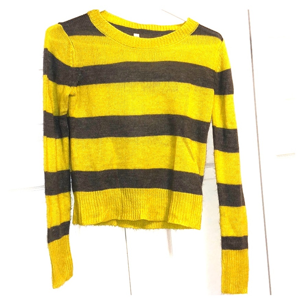 Yellow and grey striped Aeropostale sweater